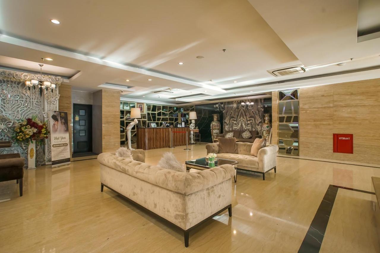Royal Regantris Cendana Hotel Surabaya Kültér fotó