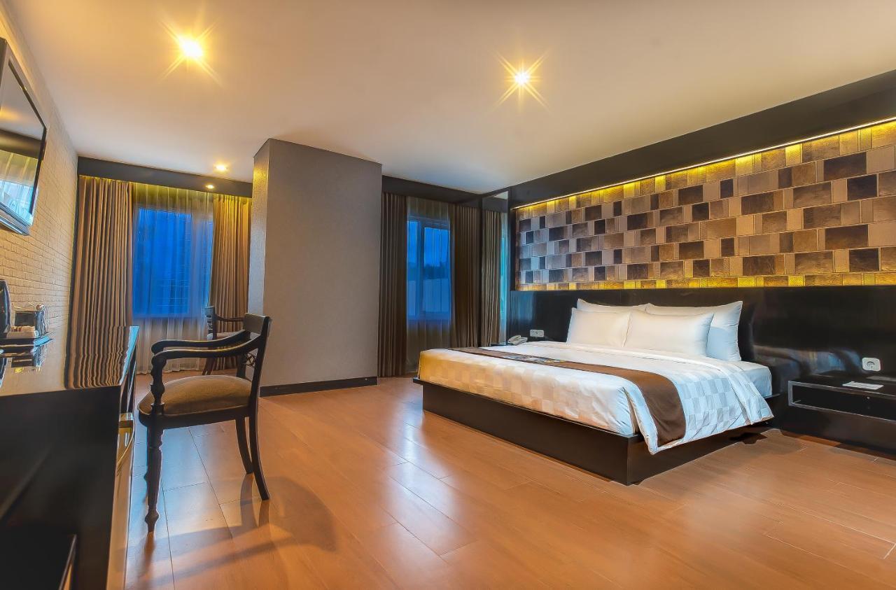 Royal Regantris Cendana Hotel Surabaya Kültér fotó