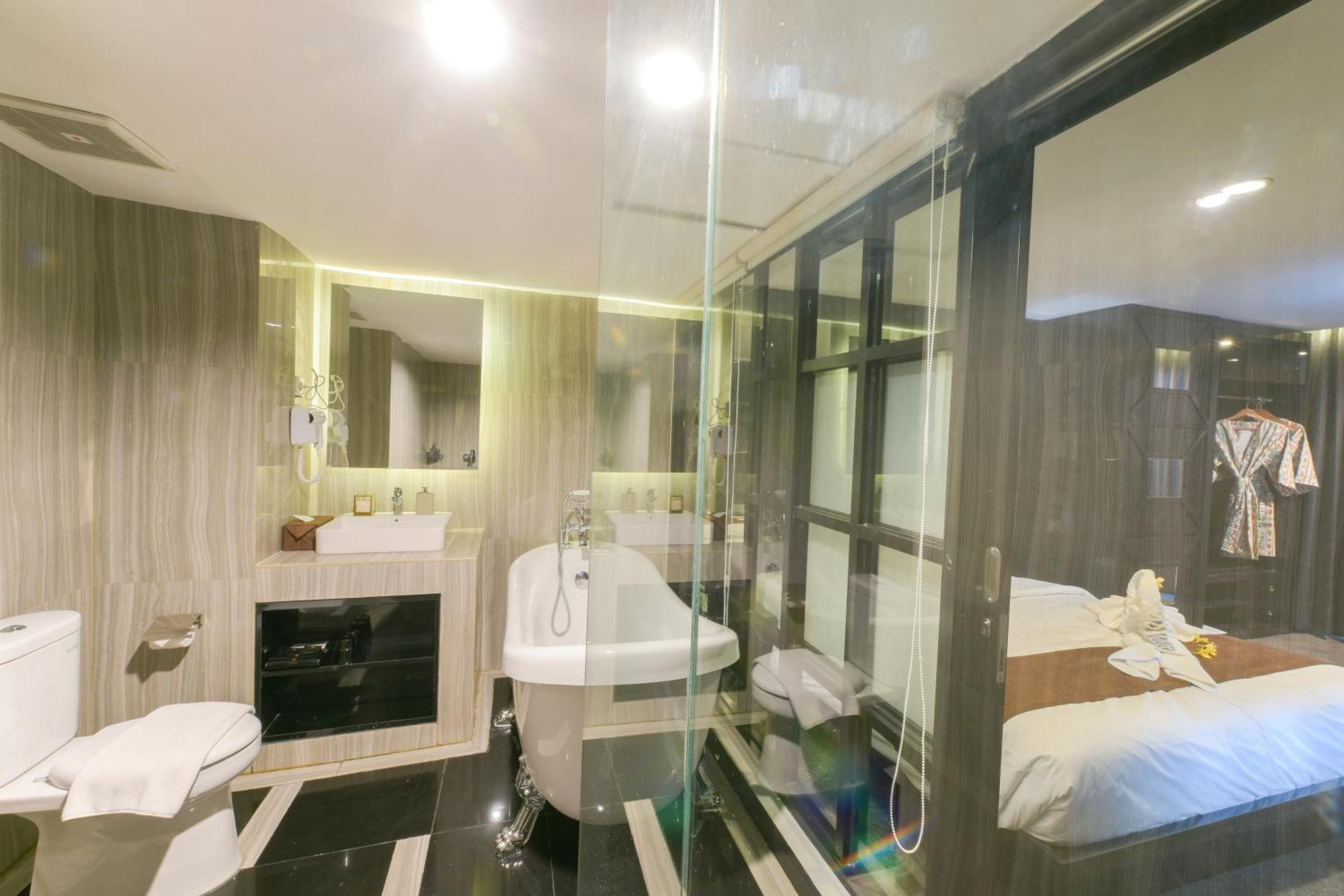 Royal Regantris Cendana Hotel Surabaya Kültér fotó