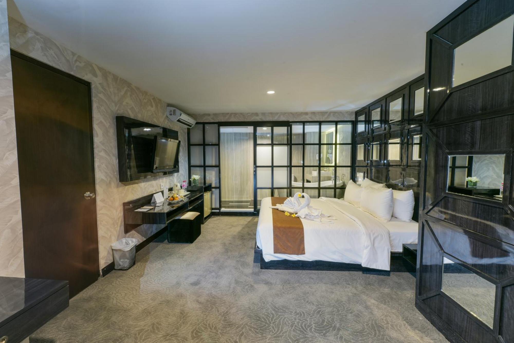 Royal Regantris Cendana Hotel Surabaya Kültér fotó