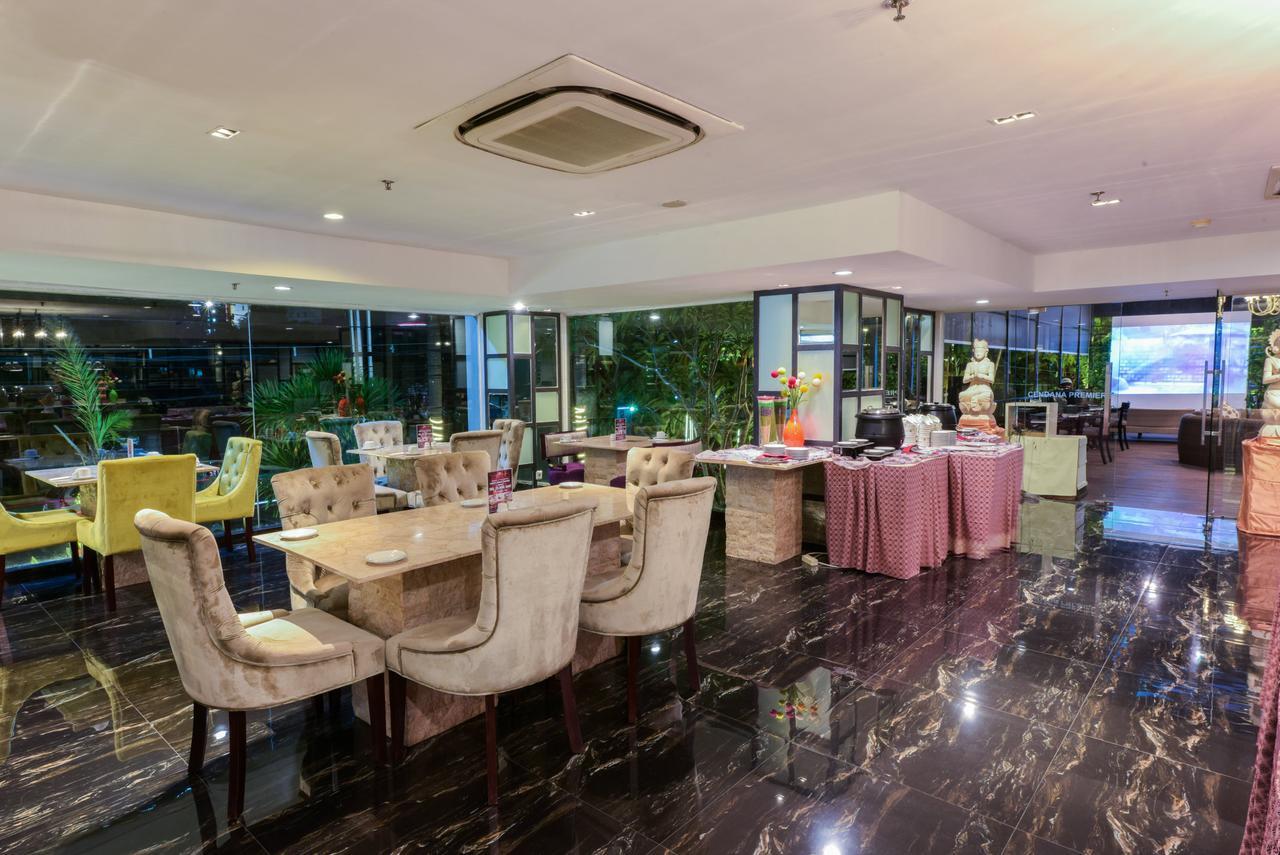 Royal Regantris Cendana Hotel Surabaya Kültér fotó