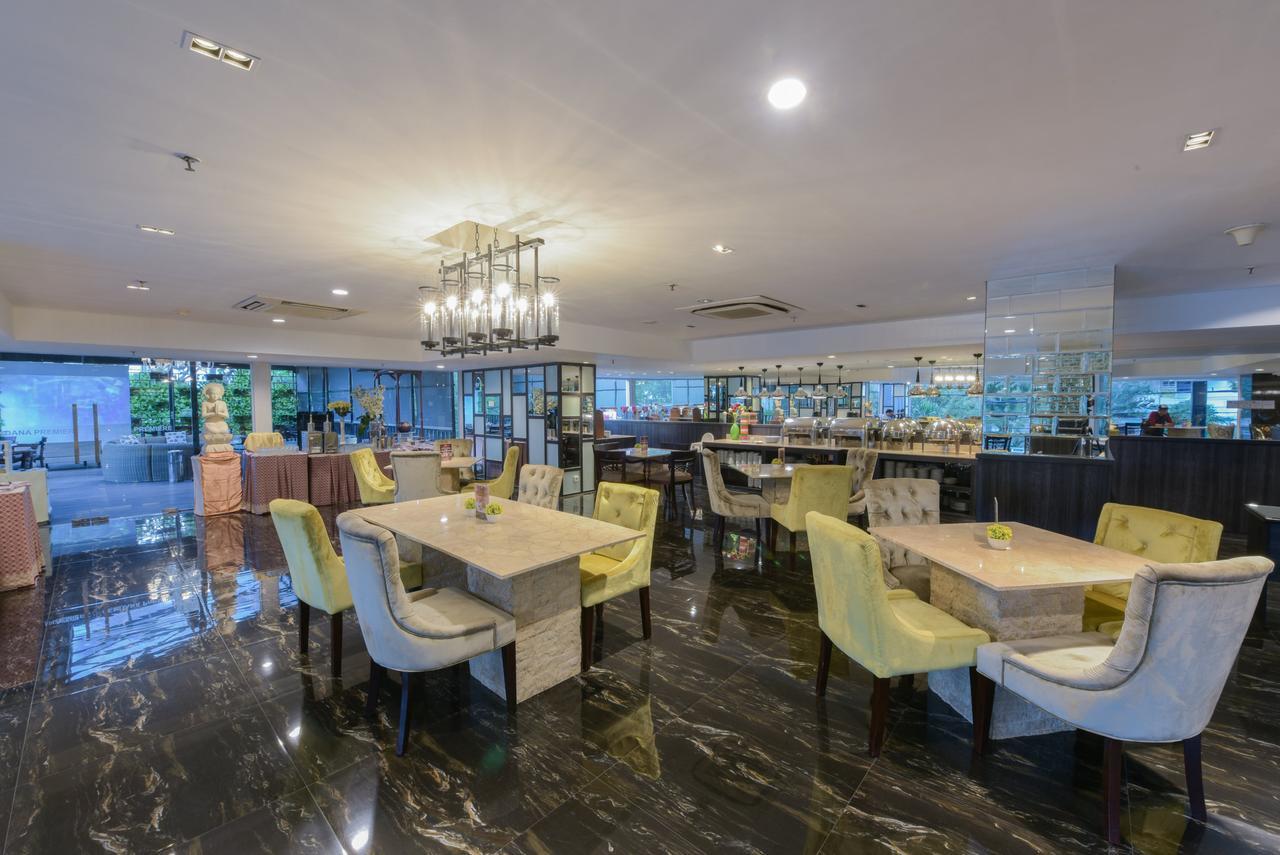 Royal Regantris Cendana Hotel Surabaya Kültér fotó